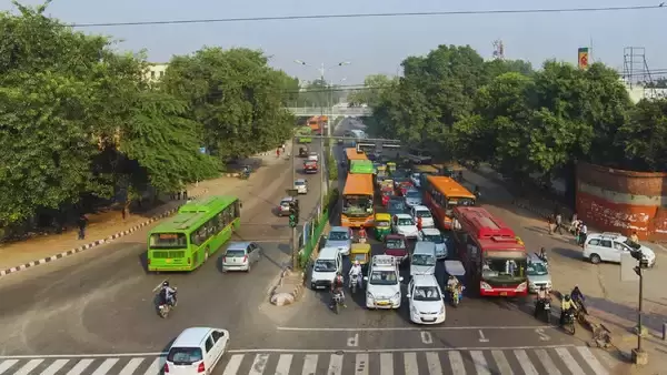 دہلی میں یوم جمہوریہ کی تقریب کے لیے ٹریفک ایڈوائزری جاری، متعدد راستے بند رہیں گے