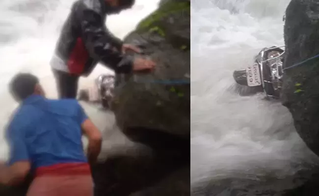منگلورو کے قریب سولیا میں  ندی میں بہہ جانے والے دو بائک سوار ڈرامائی انداز میں بچ گئے