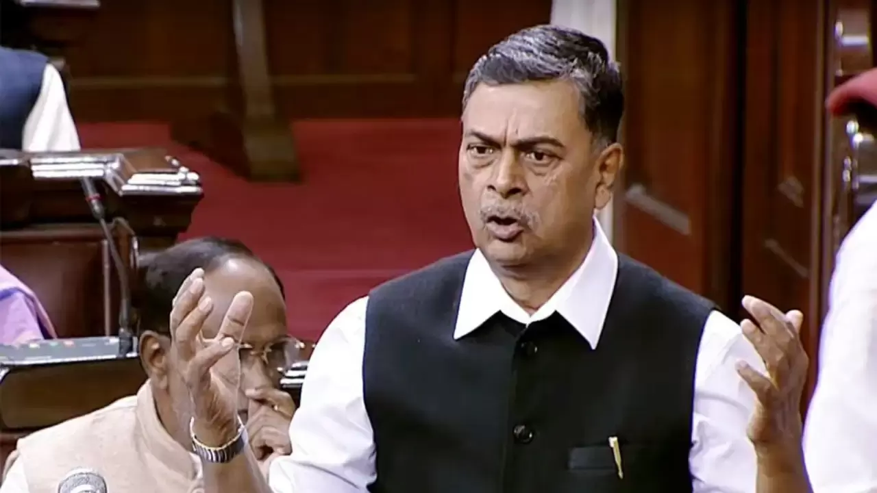 آر کے سنگھ کو بی جے پی کا شوکاز نوٹس؛ سابق مرکزی وزیر نے بنیادی رکنیت سے استعفیٰ دے دیا