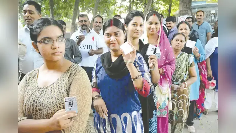 بہار؛ سخت مخالفت کے بعد الیکشن کمیشن کی وضاحت ؛60 فیصد ووٹرس کو اضافی دستاویزات کی ضرورت نہیں