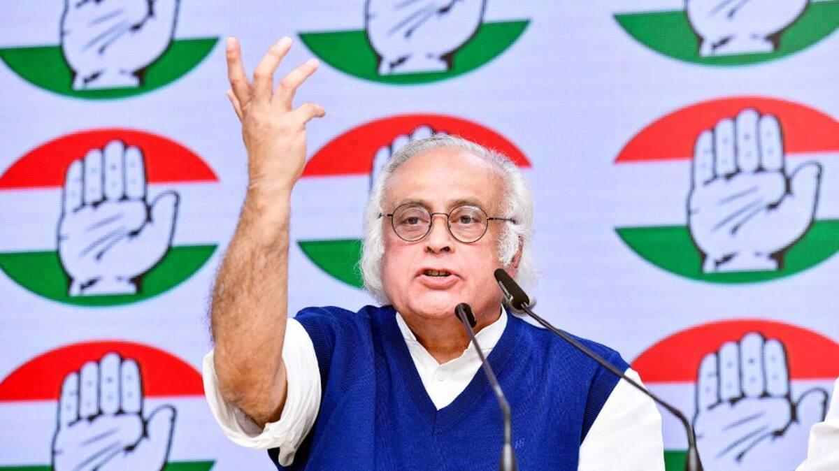 نہرو دستاویزات پر بی جے پی کی پول کھل گئی، حکومت نے اعتراف کیا کہ کاغذات غائب نہیں ہوئے