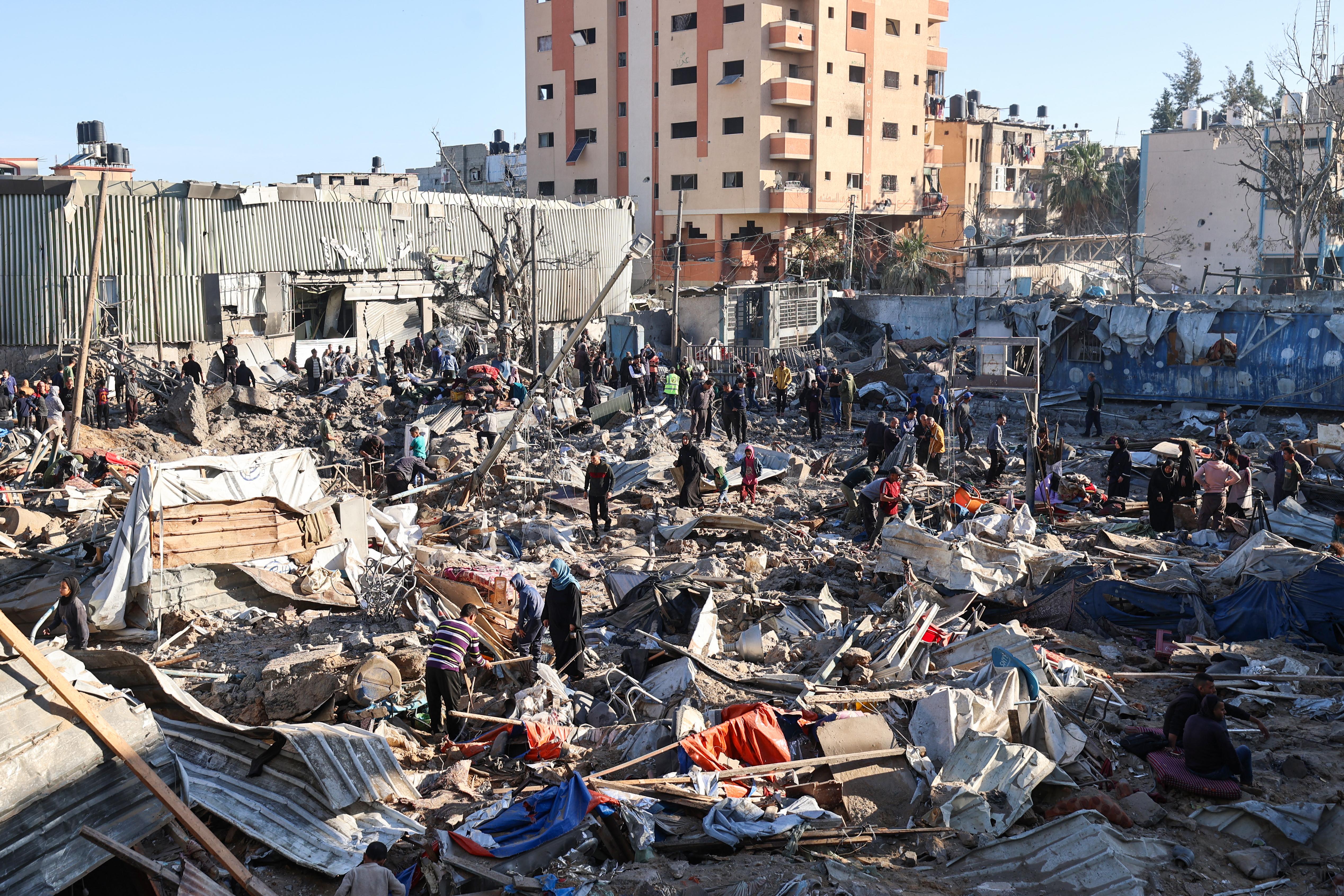اسرائیلی فضائی حملوں میں غزہ کے 82 شہری جاں بحق