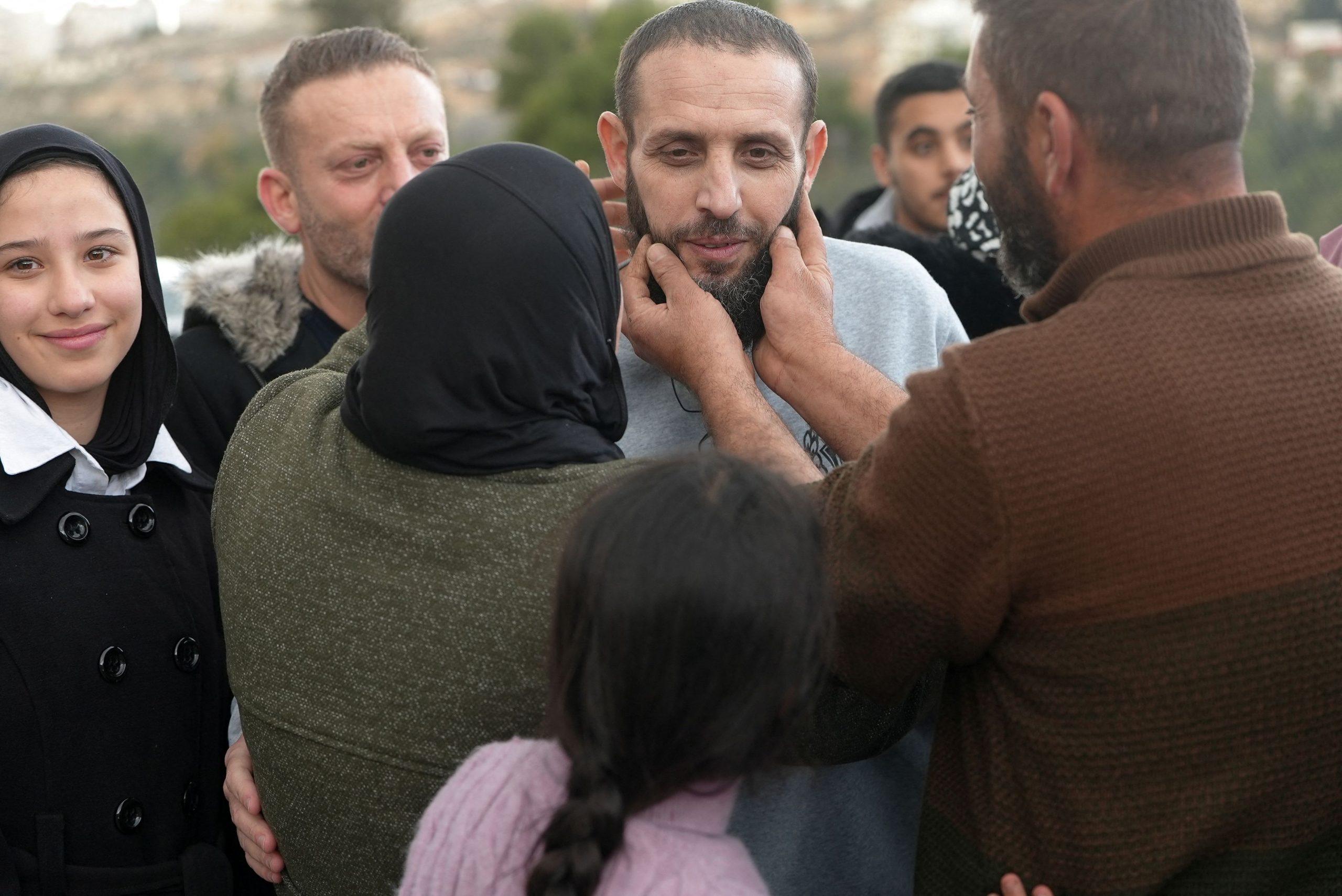 ٹرمپ کا نیتن یاہو پر زور: دو ہفتوں میں غزہ جنگ ختم اور قیدیوں کی رہائی کا معاہدہ کریں