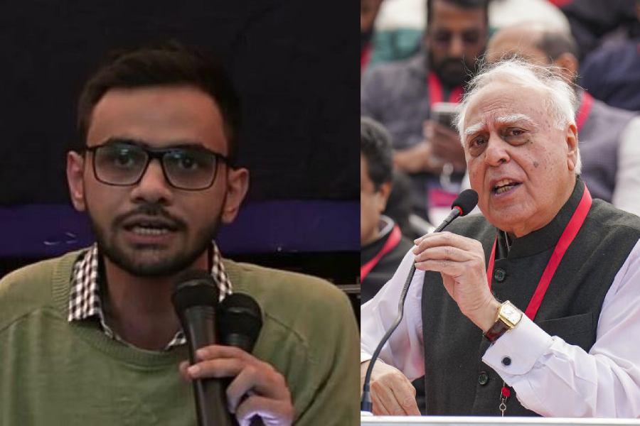 کپل سبل کا سپریم کورٹ میں بیان: عمر خالد پر لگے الزامات بے بنیاد، اگلی سماعت 3 نومبر کو