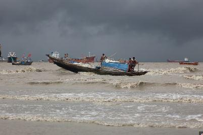 بنگلہ دیش کو سنگین آفات کا سامنا، لاکھوں افراد متاثر ہونے کا خدشہ