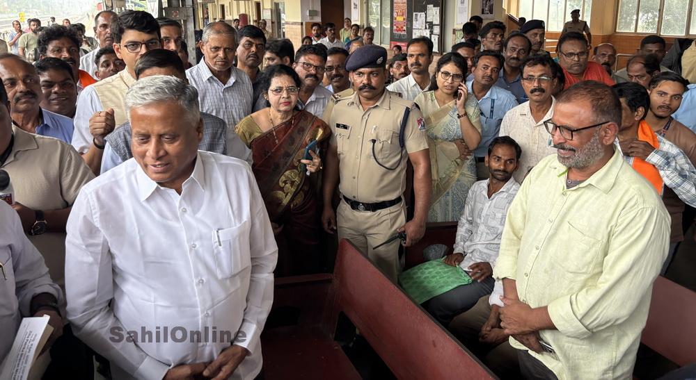 وزیر مملکت برائے ریلویز نے کہا : اتر کنڑا میں چل رہے ہیں 20 کروڑ روپے لاگت کے ریلوے کے مختلف منصوبے