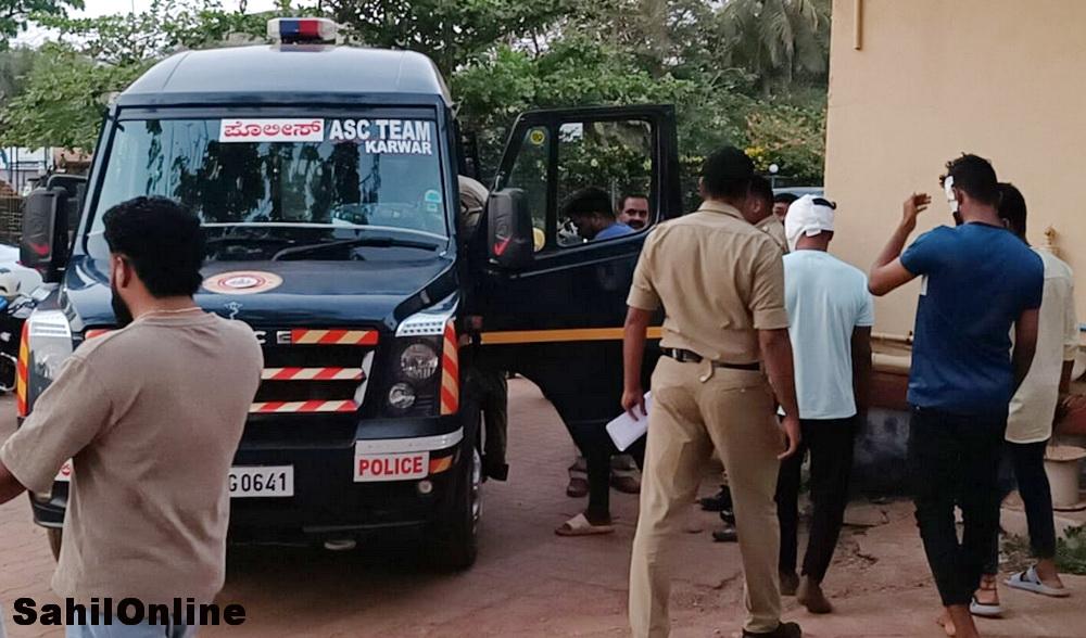 بھٹکل: دوستوں کے درمیان چاقو اور بوتلوں سے حملہ، پولس تھانہ میں شکایت اور جوابی شکایت درج