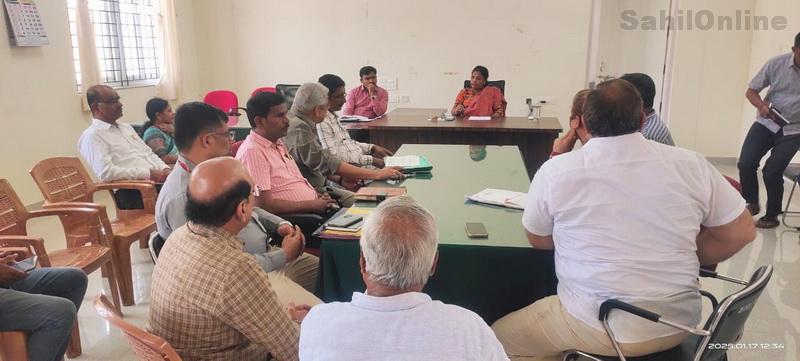 بھٹکل ہائی وے کے مسائل پر اسسٹنٹ کمشنر نے منعقد کی سٹیزنس فورم کے ساتھ نشست - عوامی مطالبات جلد پورا کرنے کا دیا تیقن