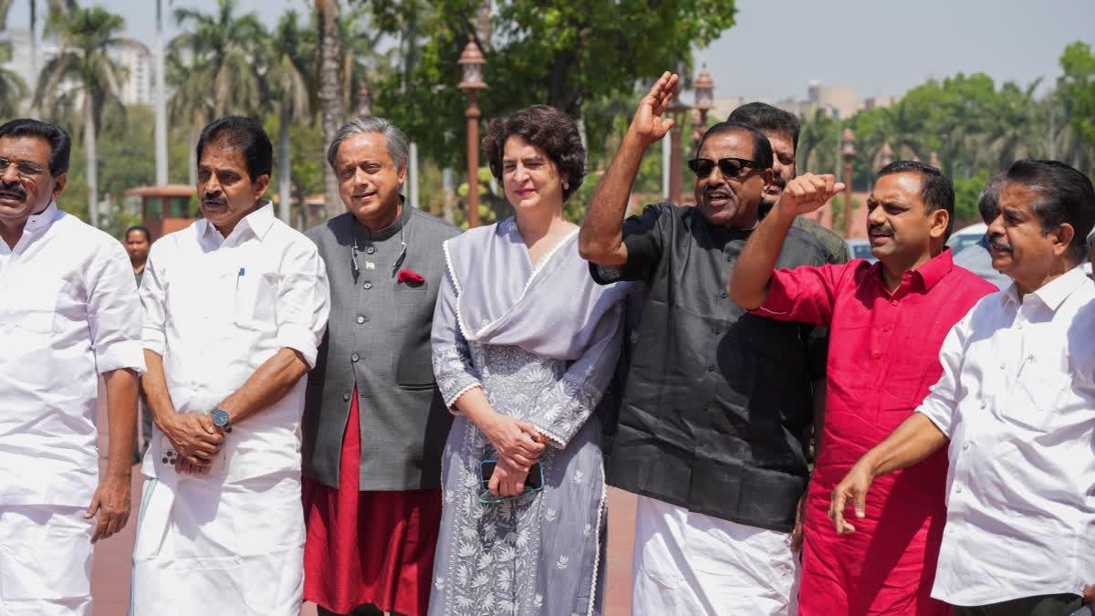 منریگا معاملے پر کانگریس کا احتجاج، حکومت پر لاکھوں خاندانوں کو بے روزگار کرنے کا الزام