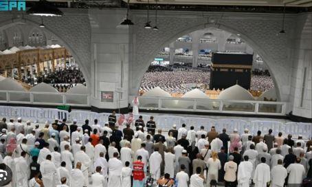 مسجد الحرام میں دعائے ختم قرآن، 25 لاکھ سے زائد افراد کی شرکت