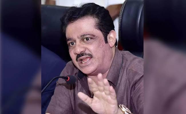 کرناٹک میں وقف املاک پر 4,000 سے زائد تجاوزات، وزیر اوقاف ضمیر احمد خان کا انکشاف