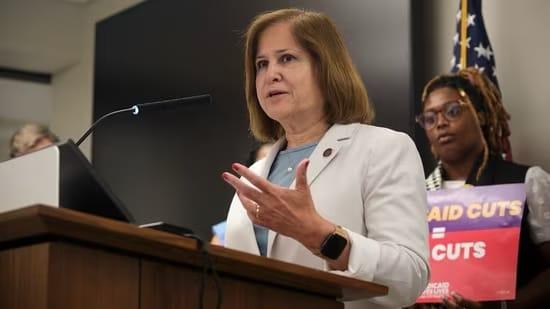 امریکہ میں لیفٹننٹ گورنر بننے والی غزالہ ہاشمی پہلی بھارتی نژاد مسلم خاتون