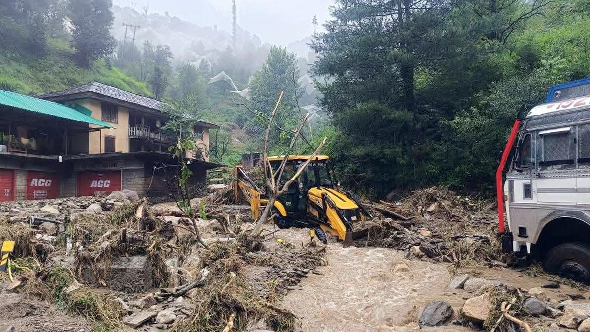 ہماچل میں شدید بارش و بادل پھٹنے سے 19 ہلاک، درجنوں لاپتہ