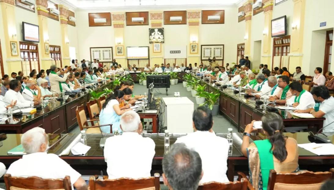 بینگلورو: گئو ذبیحہ مخالف قانون واپس لیا جائے؛ بجٹ سیشن سے قبل حکومت سے کسانوں کا مطالبہ