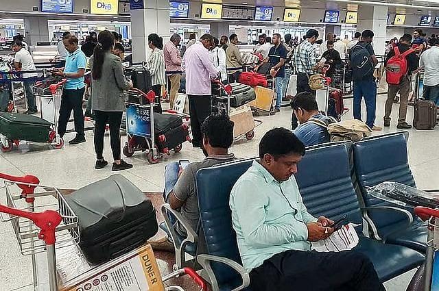 گلف ممالک میں 23 ہزار سے زائد پروازیں منسوخ؛ آگے کیا ہوگا؟ گلف نیوز کی خصوصی رپورٹ