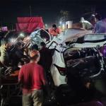 کیرالہ میں پارک لاری سے کار کی زوردار ٹکر؛ آٹھ نوجوان جاں بحق