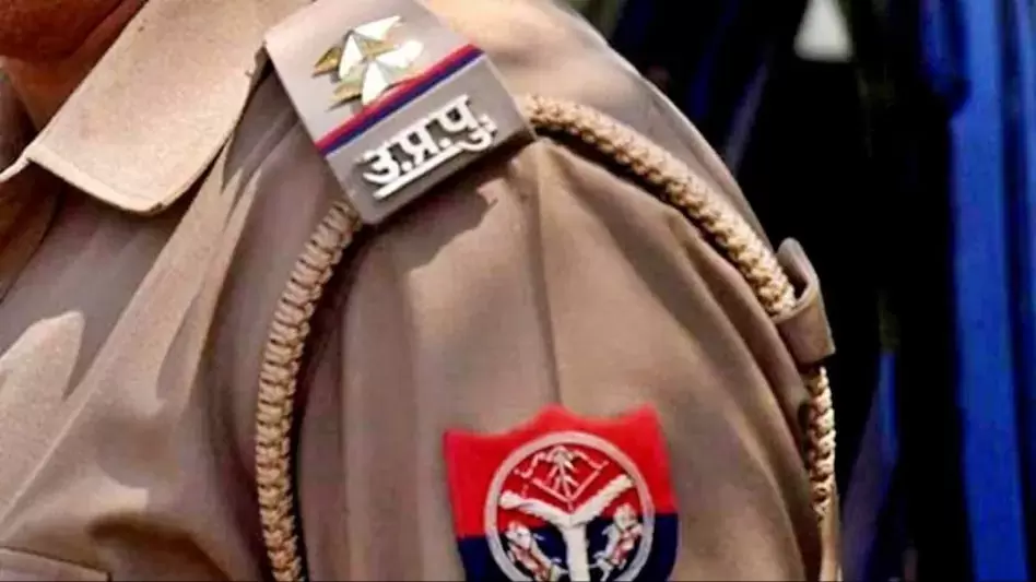 لکھنؤ:  ہائی کورٹ میں کارروائی پر ہنگامہ، دو داروغہ اور ایک کانسٹیبل معطل