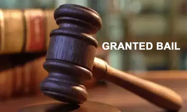 سپریم کورٹ کا بیان: 'غیر قانونی تبدیلی مذہب سنگین جرم نہیں، ضمانت دی جا سکتی ہے'، یوپی کے مولوی کو راحت ملی