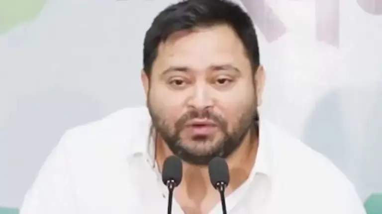 تیجسوی یادو کا این ڈی اے پر وار، کنبہ پروری کے معاملے پر وزیر اعظم مودی سے جواب طلب