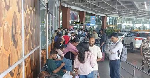 ایران پر اسرائیلی اور امریکی حملے کا اثر - منگلورو ایئر پورٹ سے روانہ ہونے والی کئی فلائٹس کینسل