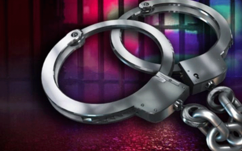 ہنسور : مویشیوں کے تحفظ کے نام پر رقم اینٹھنے کا الزام - ہندوتوا تنظیم کے 7 اراکین گرفتار