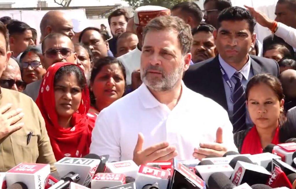 راہل گاندھی کا اندور دورہ: آلودہ پانی کے متاثرین اور جاں بحق افراد کے اہل خانہ سے ملاقات، حکومتی غفلت پر سخت تنقید