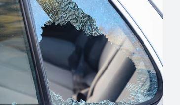 بھٹکل میں پارک کی گئی کار کا شیشہ توڑ کر اڑائے گئے سونے کے زیورات