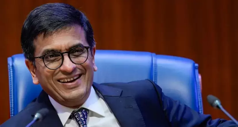 سابق سی جے آئی کا بنگلہ خالی کرانے پر سپریم کورٹ کا زور، مرکز کو فوری اقدام کا حکم