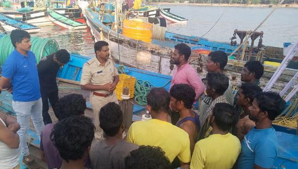 پہلگام دہشت گردانہ حملہ کے بعد اتر کنڑا ساحلی علاقے میں سخت چوکسی اور نگرانی