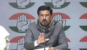 تعلیم دشمن پالیسیوں کے ذریعے بی جے پی ڈگریوں کی وقعت ختم کر رہی ہے: کانگریس