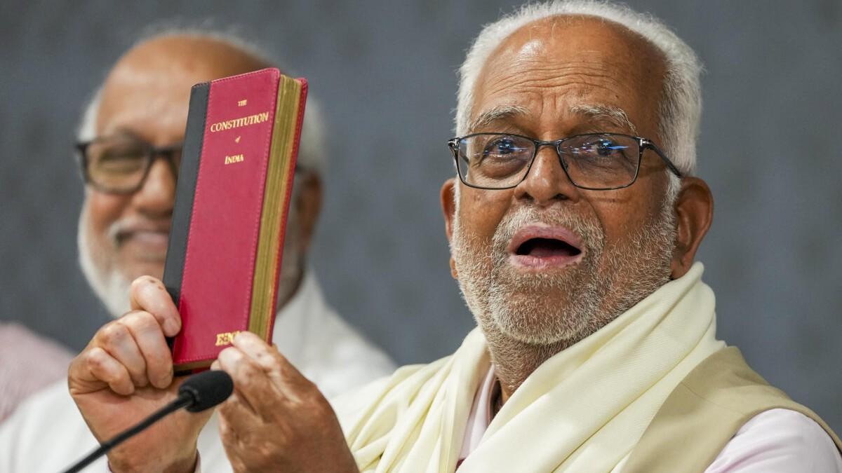 سدرشن ریڈی کا جذباتی بیان: ’’جمہوریت کے دفاع کے لیے ہر قربانی کو تیار ہوں‘‘