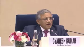 الیکشن کمیشن کے نئے ایس آئی آر اعلان پر کانگریس برہم، الزام لگایا—’کروڑوں ووٹروں کے نام کاٹے جا رہے ہیں‘