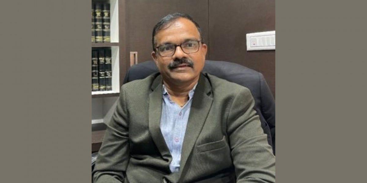 بھٹکل میں میڈیکل کالج کے لیے 30 ایکڑ جنگلاتی زمین منظور، تو غریبوں کو ان کی رہائشی زمین کیوں نہیں؟ ایڈوکیٹ ناگیندرا نائک کا وزیراعلیٰ کو مکتوب