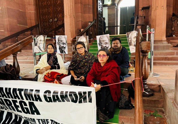 منریگا ناگزیر روزگار اسکیم، خاتمے سے دیہی معیشت کو شدید نقصان ہوگا: عالمی ماہرین