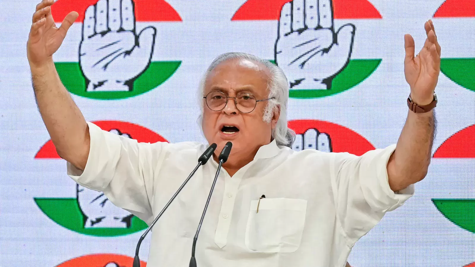 مودی کی یومِ آزادی تقریر پر جے رام رمیش کا نشانہ: کھوکھلے وعدے اور تاریخ کا سیاسی استعمال