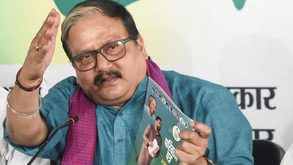 ووٹر لسٹ سے نام ہٹانا انتخابی عمل کو سبوتاژ کرنے کی کوشش: منوج جھا کا الزام