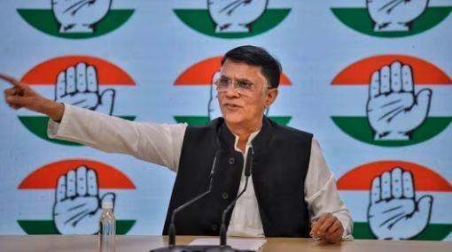 ساورکر کو گاندھی کے برابر دکھانے پر کانگریس برہم، کہا عوام مسائل سے جوجھ رہے ہیں، تاریخ سے کھلواڑ نہ ہو