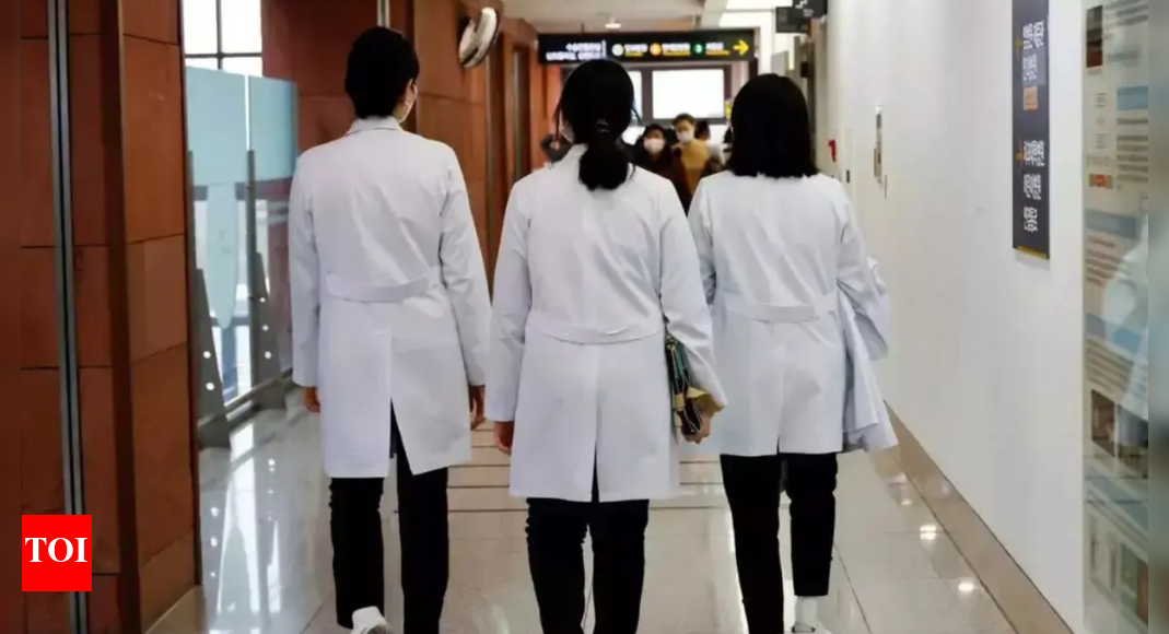 سکندرآباد میں اسپرم کلینک پر چھاپہ، بھکاریوں اور مزدوروں سے غیر قانونی اسپرم و انڈے حاصل کیے جا رہے تھے، کلینک سیل، 7 افراد پر مقدمہ درج