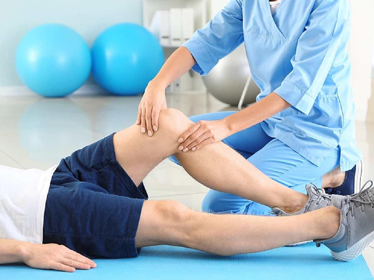 نئی دہلی : فیزیو تھیراپسٹ اپنے نام کے ساتھ 'ڈاکٹر" کا سابقہ استعمال نہیں کر سکتے - ہیلتھ سروسز ڈائریکٹر جنرل نے جاری کی ہدایت