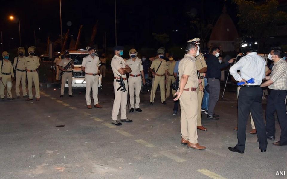 کرناٹک کے حساس علاقوں میں ہائی الرٹ، انٹلی جنس کی ہدایت پر اشتعال انگیز تقاریر اور جھوٹی خبروں پر سخت نگرانی