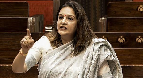 سرمائی اجلاس سے قبل شیوسینا رکن پارلیمنٹ پرینکا چترویدی کی مرکزی حکومت پر تنقید