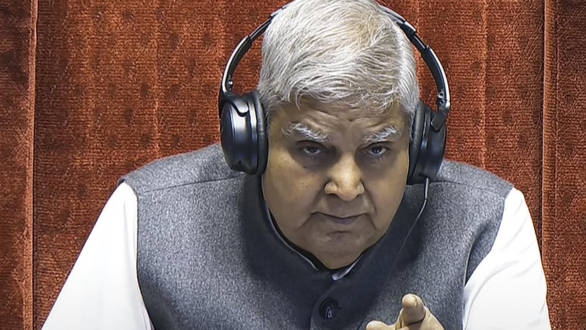 نائب صدر دھنکھڑ کی سیاسی جماعتوں سے اپیل: مانسون اجلاس میں تعمیری اور خوشگوار ماحول یقینی بنائیں