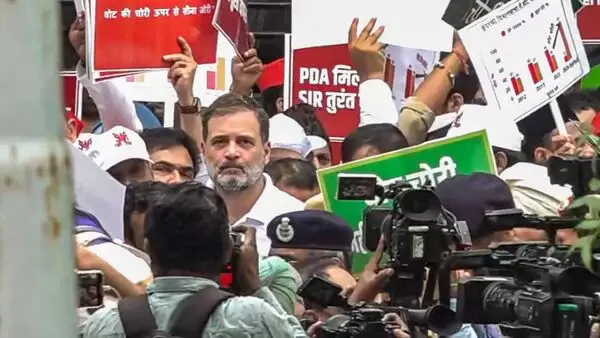 ووٹ چوری کے خلاف مارچ میں گرفتار اپوزیشن اراکین پارلیمنٹ کی رہائی