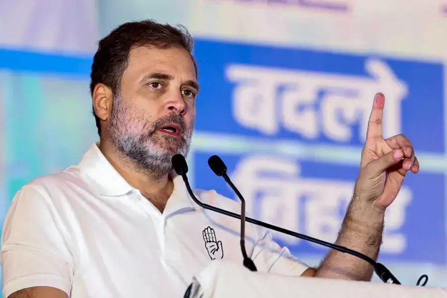 بہار اسمبلی انتخابات:56 انچ کی چھاتی صرف دکھاوا، مودی اڈانی–امبانی کے اشاروں پر چل رہے ہیں،راہل گاندھی کا حملہ