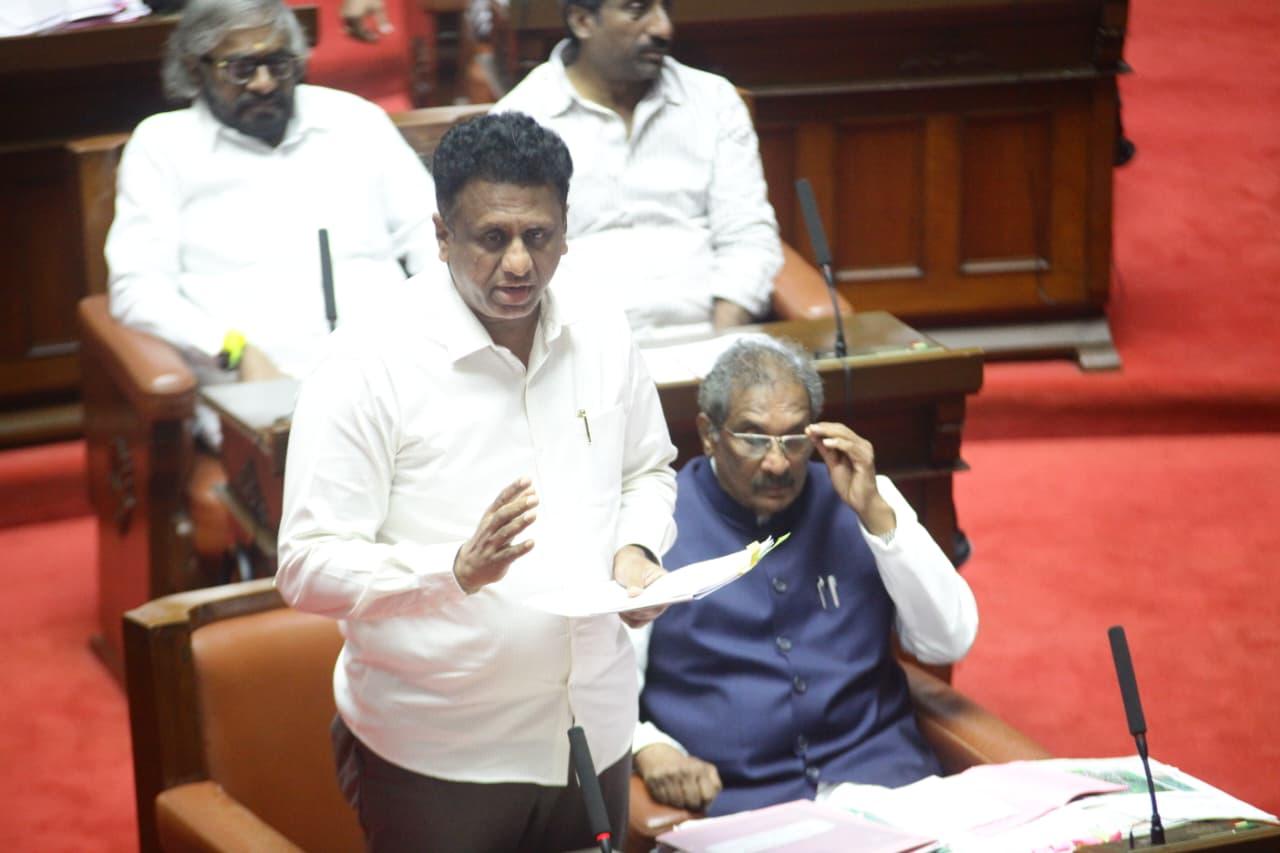 اعلیٰ تعلیم کے مسائل پر ودھان سودھا میں اہم اجلاس، اساتذہ کی ترقی اور خالی آسامیوں کے حل کے لیے فوری اقدامات کی ہدایت