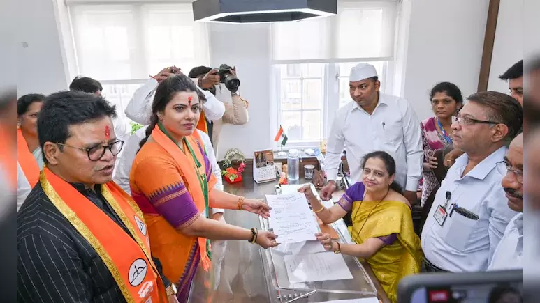 بی ایم سی میئر کے لیے بی جے پی کی ریتو تاوڑے کا اعلان، ڈپٹی میئر عہدے پر شیو سینا کے سنجے شنکر کا انتخاب