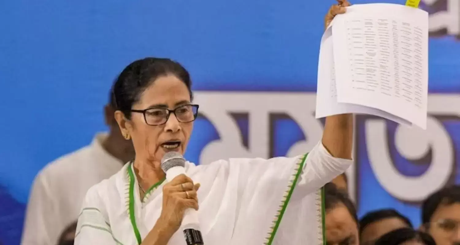 ممتا بنرجی کا الیکشن کمیشن پر سنگین الزام: بغیر اطلاع  بی ایل او  ٹریننگ شروع کی گئی