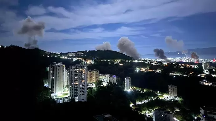 امریکی حملے سے وینزویلا لرز اٹھا، دارالحکومت میں زوردار دھماکے