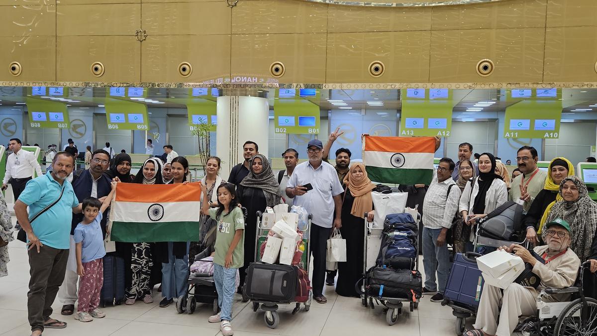 ایران-اسرائیل کشیدگی کے دوران ’آپریشن سندھو‘ کے تحت 1000 ہندوستانیوں کی وطن واپسی کا عمل جاری، ایران نے خصوصی طور پر کھولا ایئر اسپیس