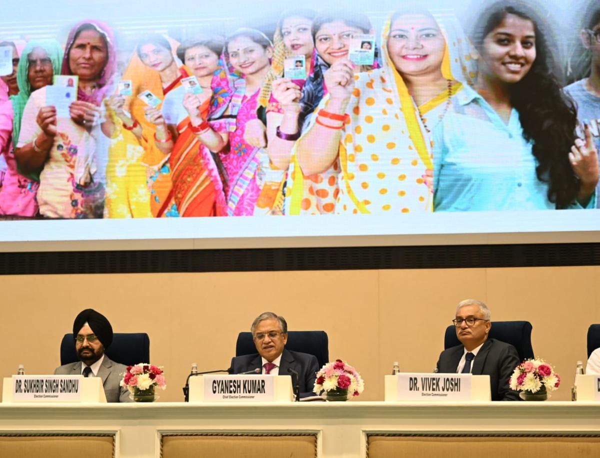 تمل ناڈو، کیرالہ اور بنگال میں الیکشن کمیشن کے ایس آئی آر فیصلے کے خلاف زور دار احتجاج